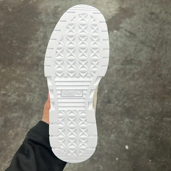 Puma Double Sole Women'ss shoe - Picture 9 of 10